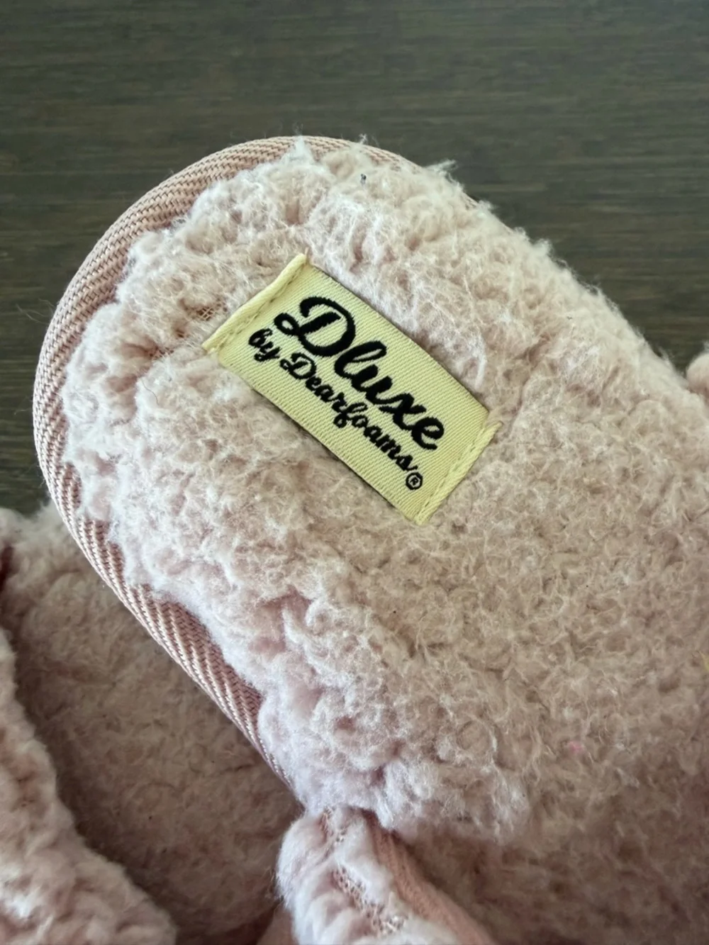 dearfoams Kids Blush Plush Smiley Slip-On Slippers Size 13-2